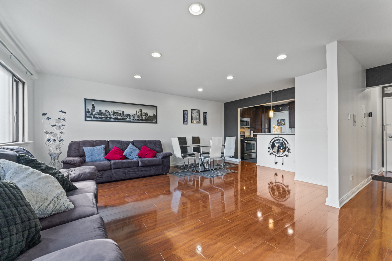 4623 N Chester Avenue #410, Chicago, IL 60656