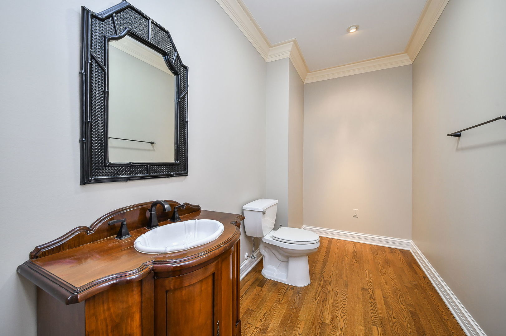 325 Delnor Glen Drive #325, St. Charles, IL 60174