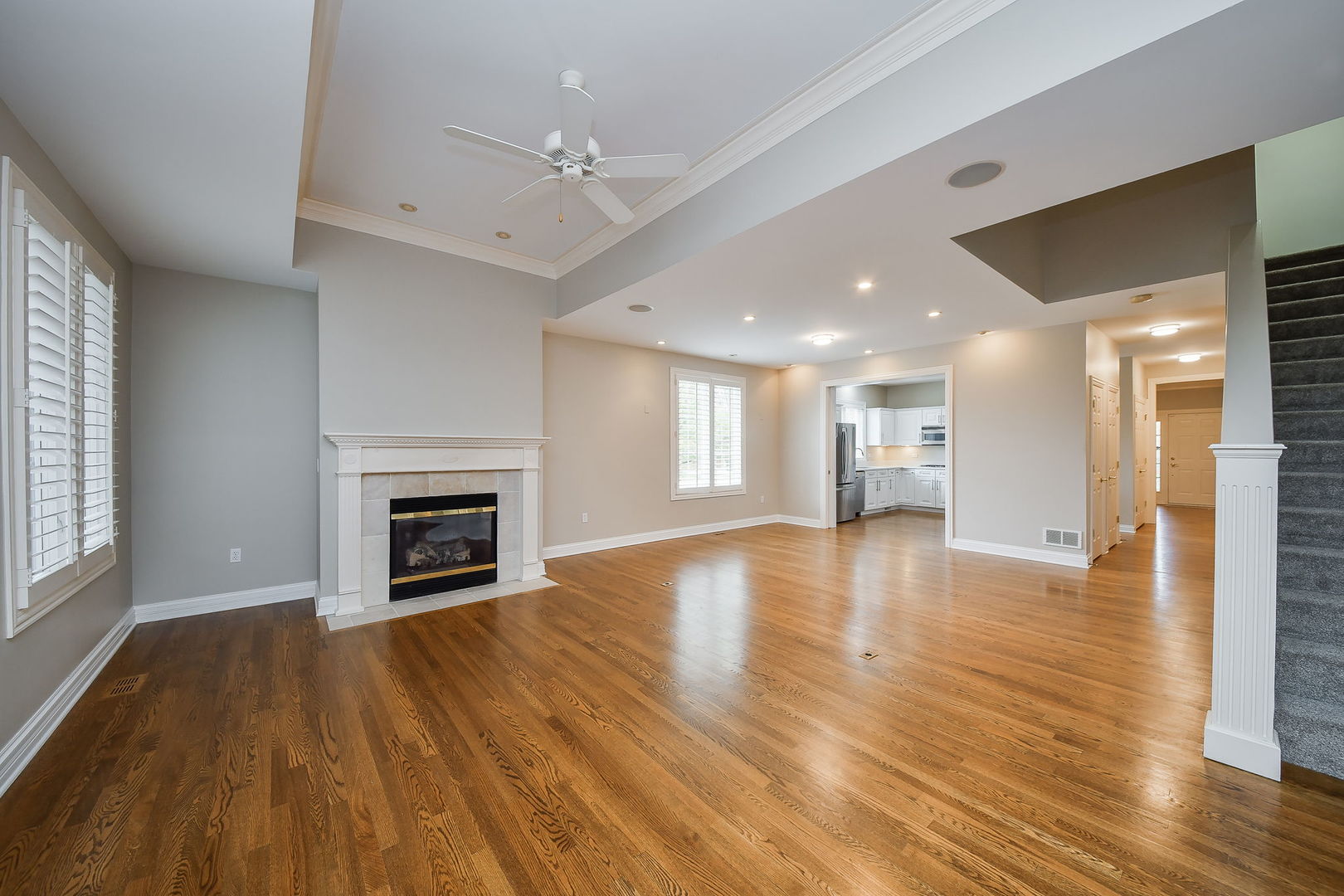 325 Delnor Glen Drive #325, St. Charles, IL 60174