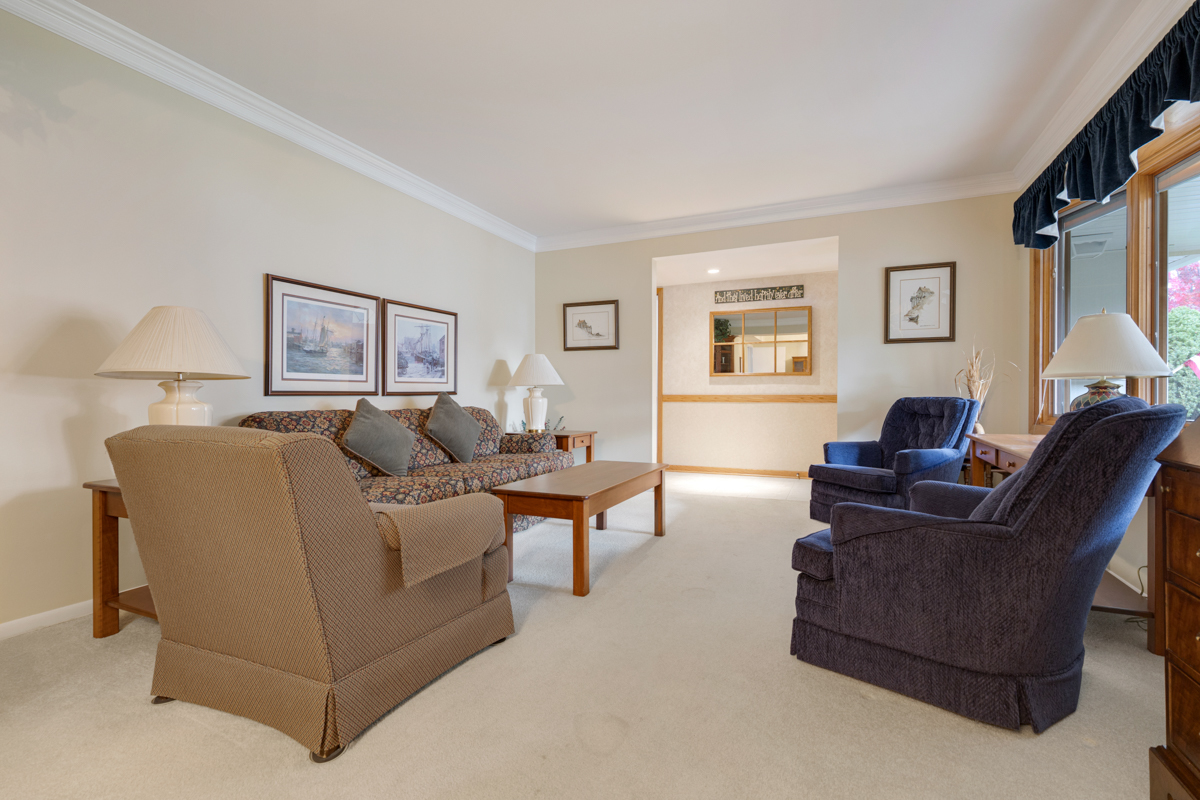 1244 DOVER Lane, Elk Grove Village, IL 60007