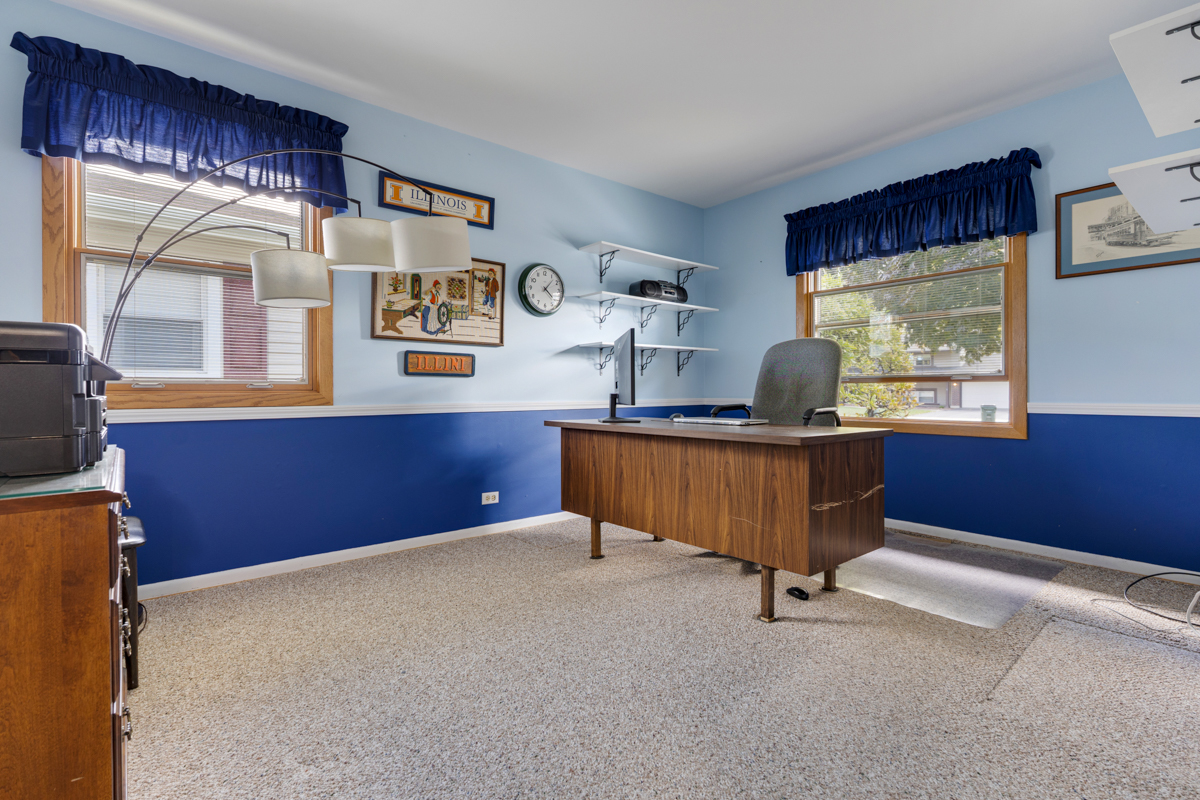 1244 DOVER Lane, Elk Grove Village, IL 60007