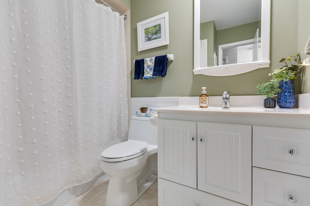 1244 DOVER Lane, Elk Grove Village, IL 60007