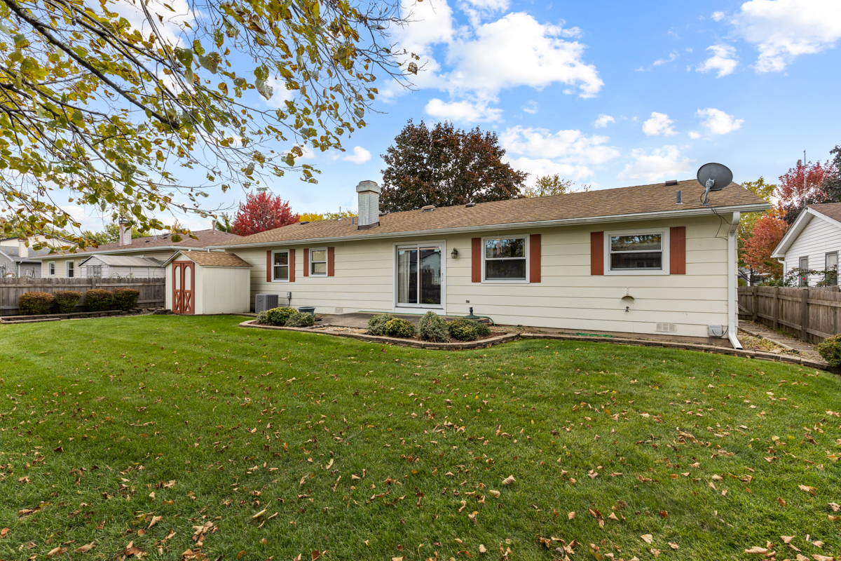 1244 DOVER Lane, Elk Grove Village, IL 60007