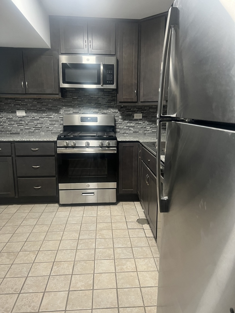 201 Custer Avenue #G, Evanston, IL 60202