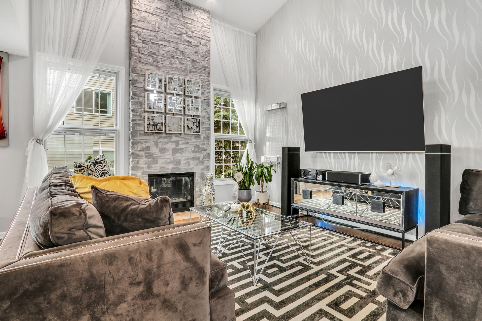 862 Waterview Drive, Round Lake Park, IL 60073