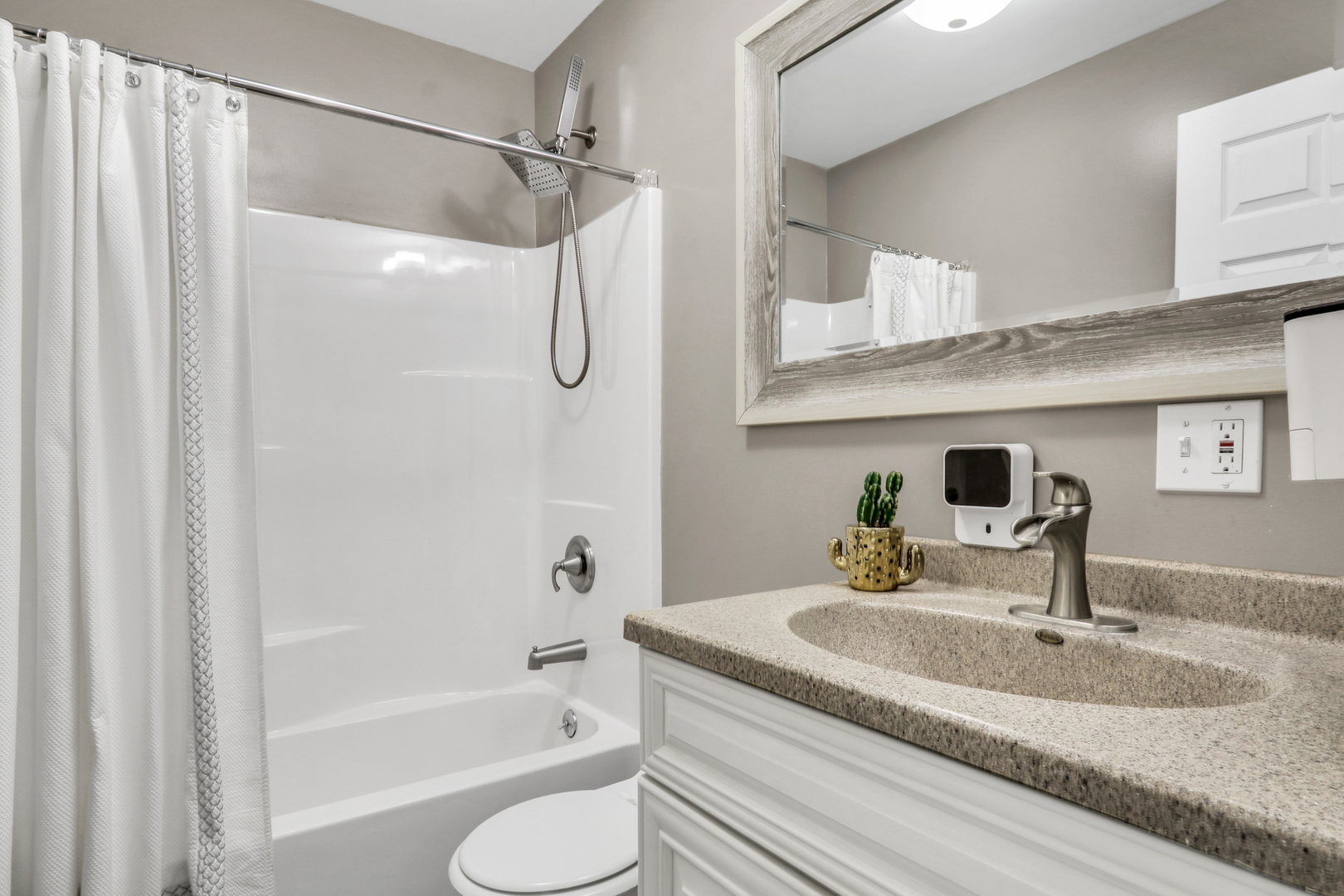 862 Waterview Drive, Round Lake Park, IL 60073