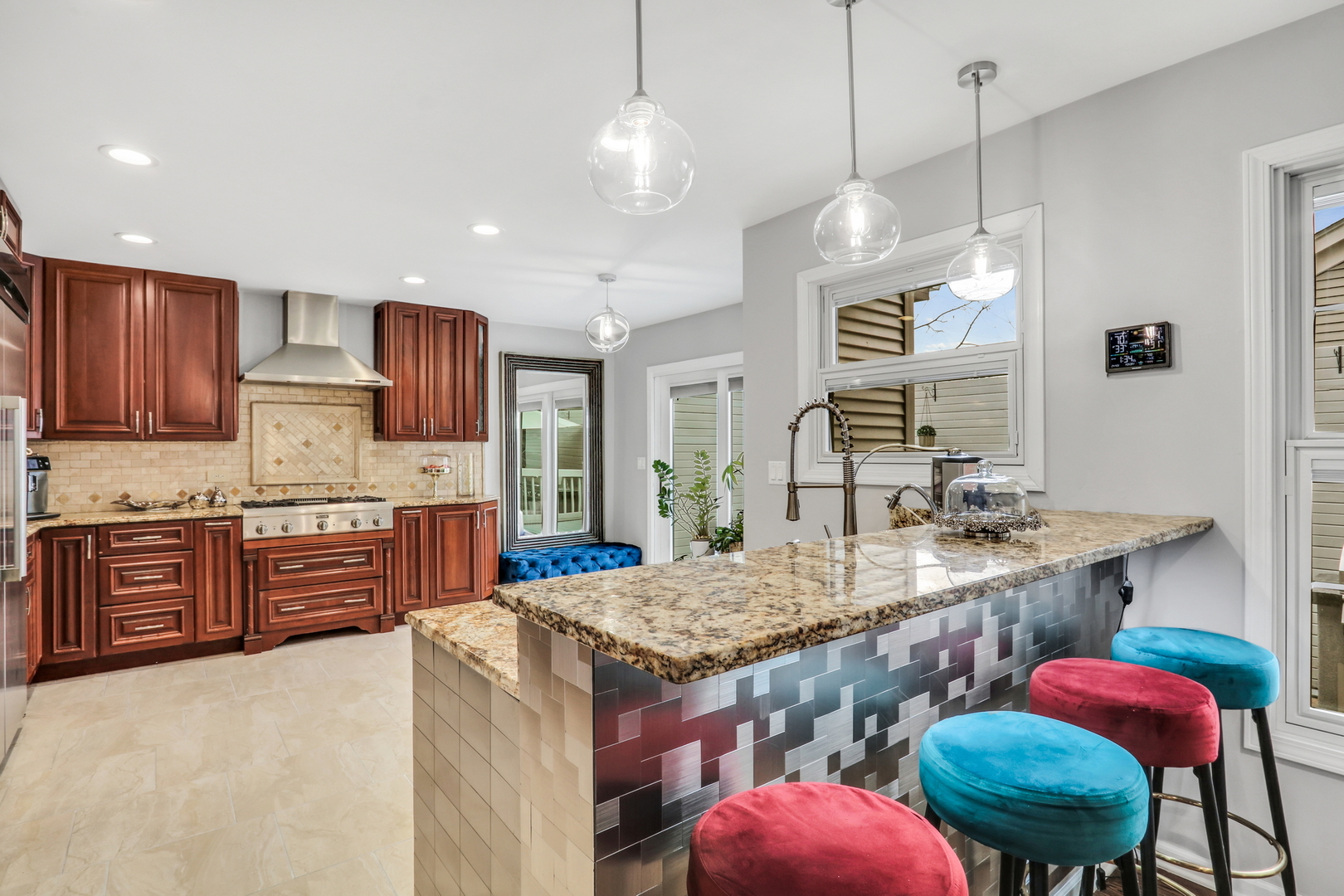 862 Waterview Drive, Round Lake Park, IL 60073