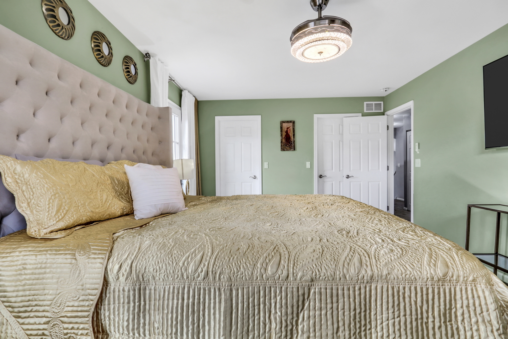 862 Waterview Drive, Round Lake Park, IL 60073