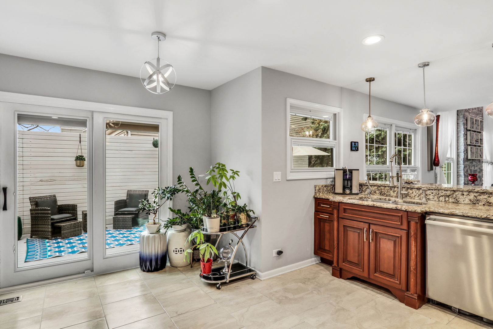 862 Waterview Drive, Round Lake Park, IL 60073