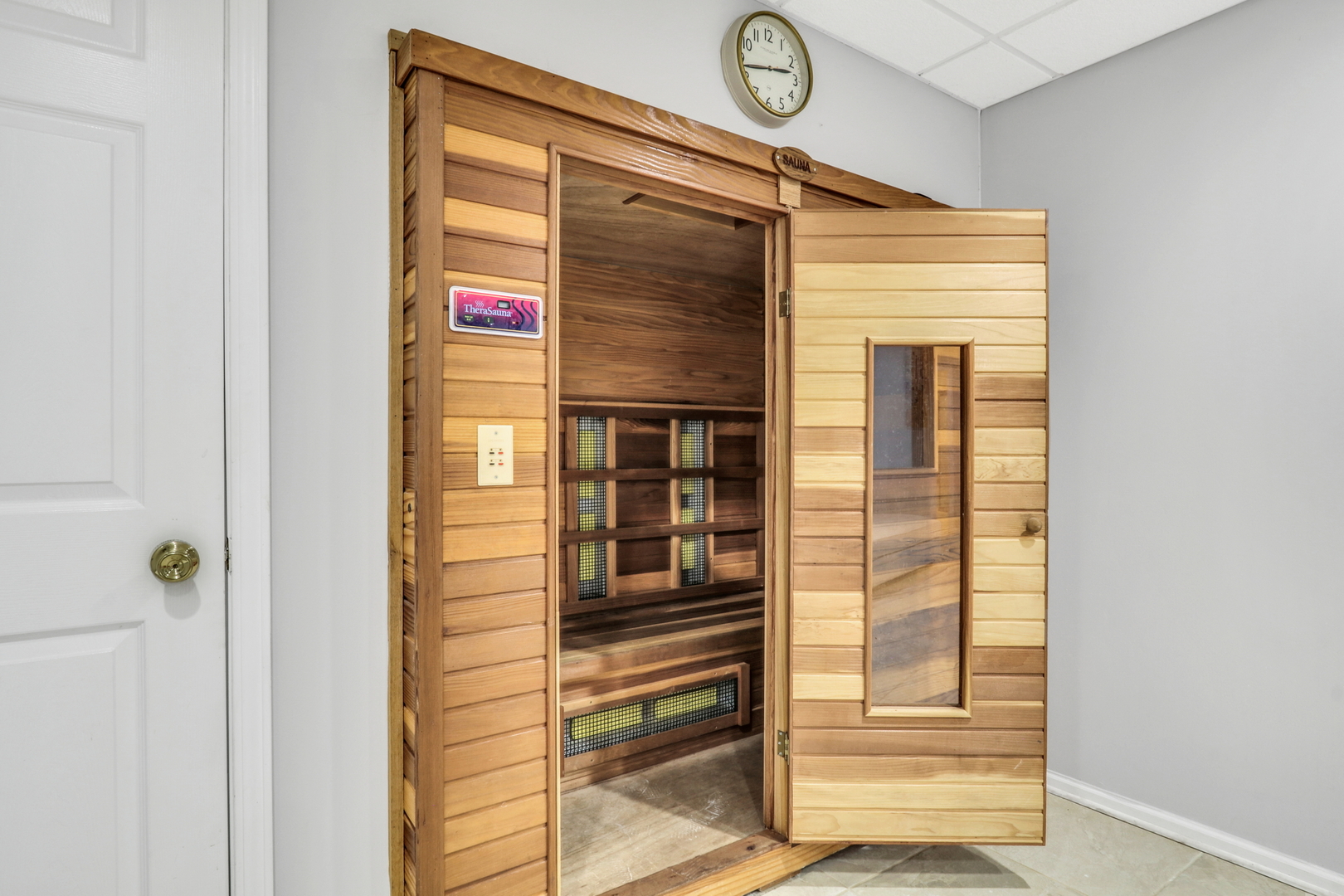 862 Waterview Drive, Round Lake Park, IL 60073