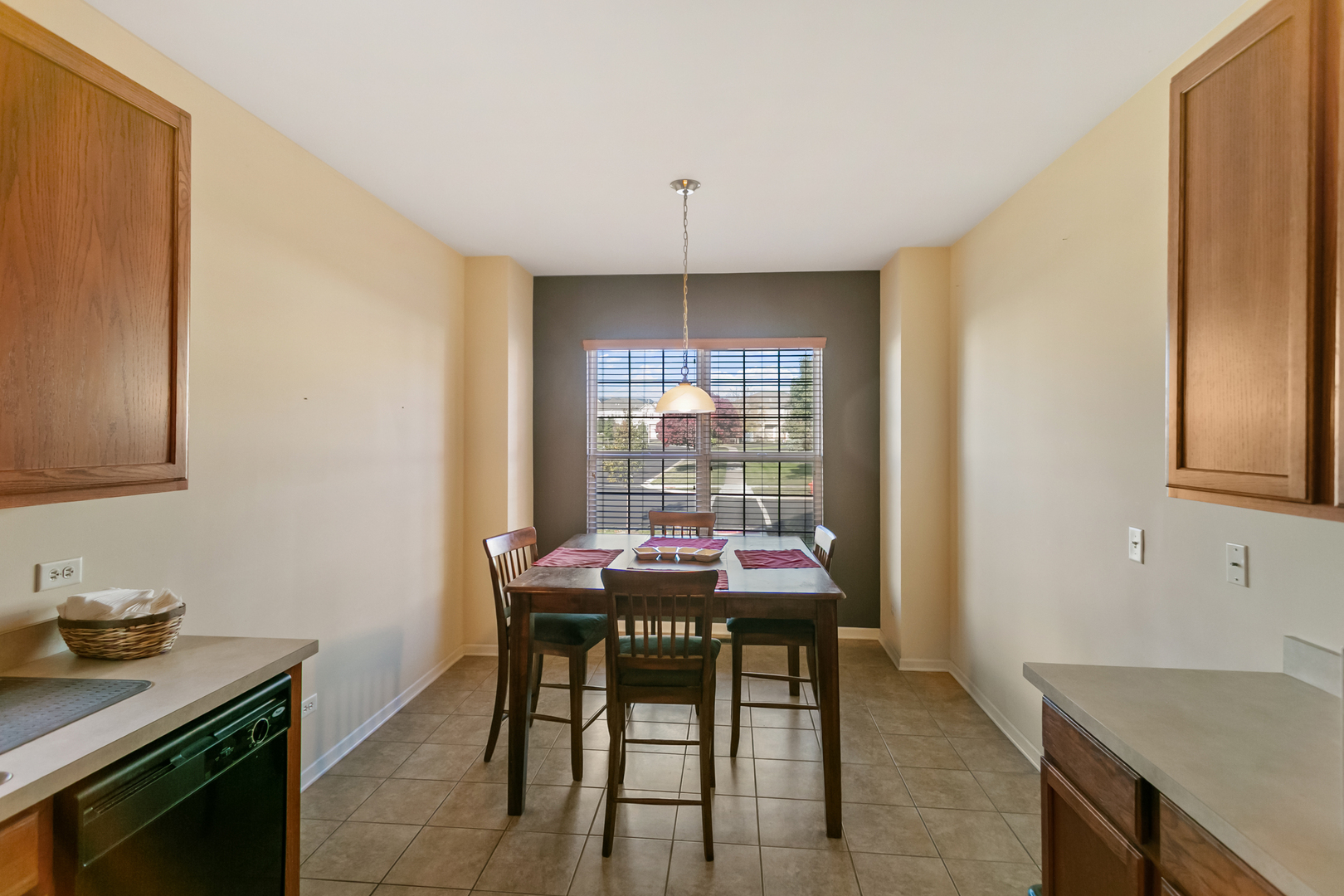 1086 BIRCH Lane #39R, Romeoville, IL 60446