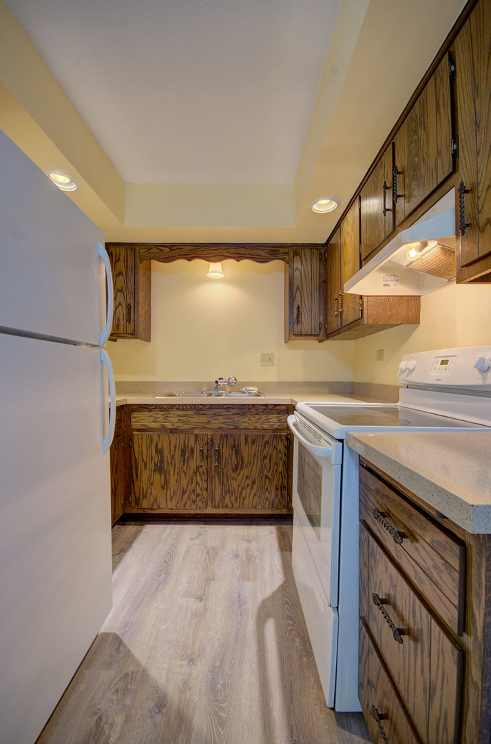 1608 Richmond Street #9, Joliet, IL 60435