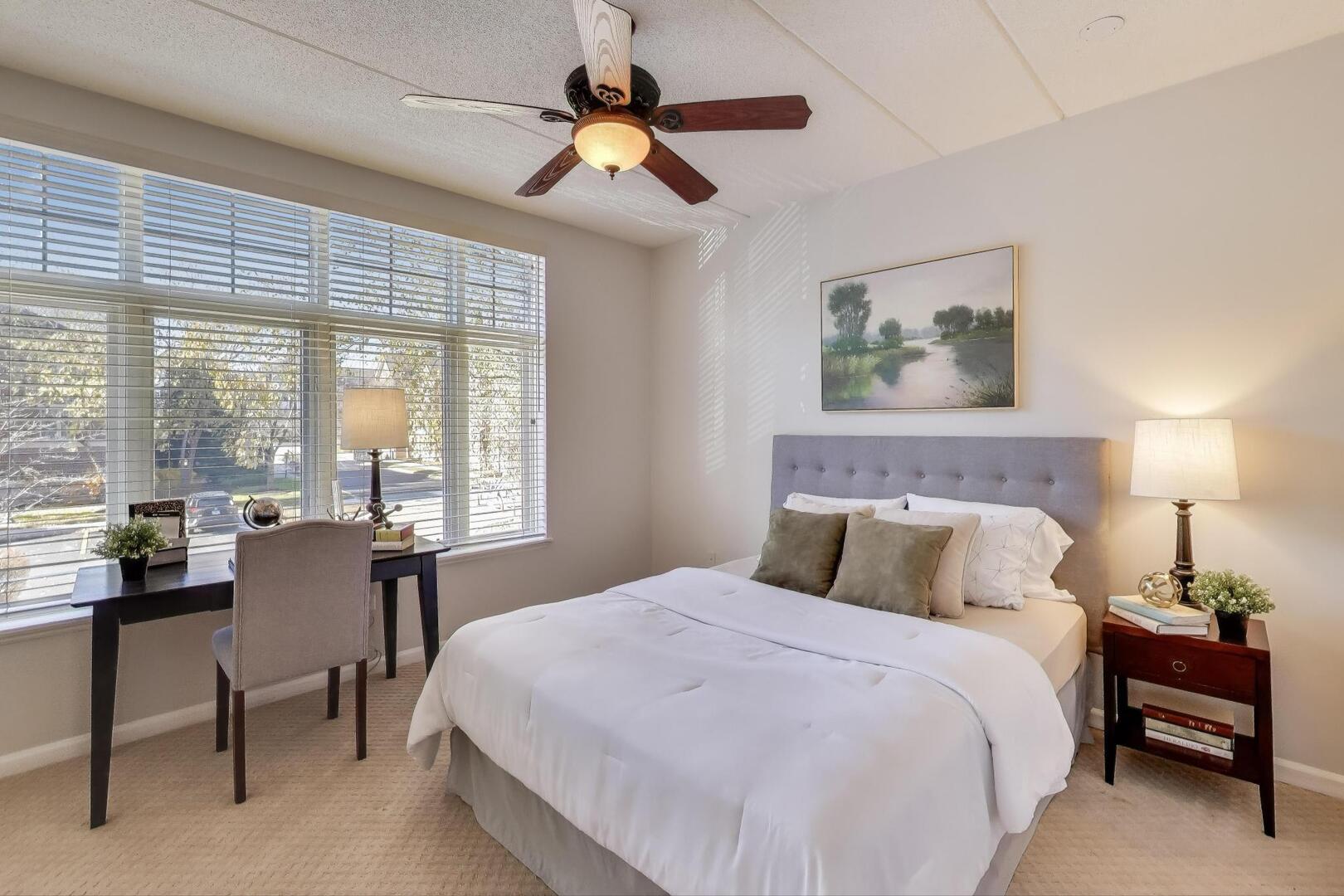 425 Village Green #213, Lincolnshire, IL 60069