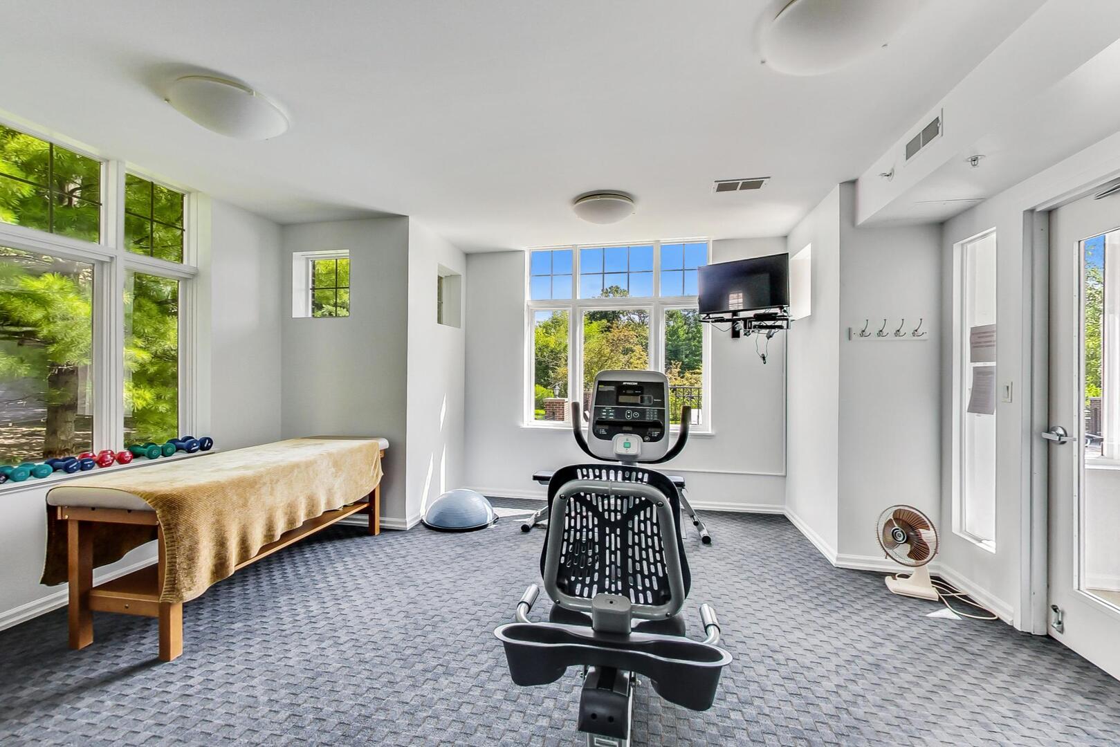 425 Village Green #213, Lincolnshire, IL 60069