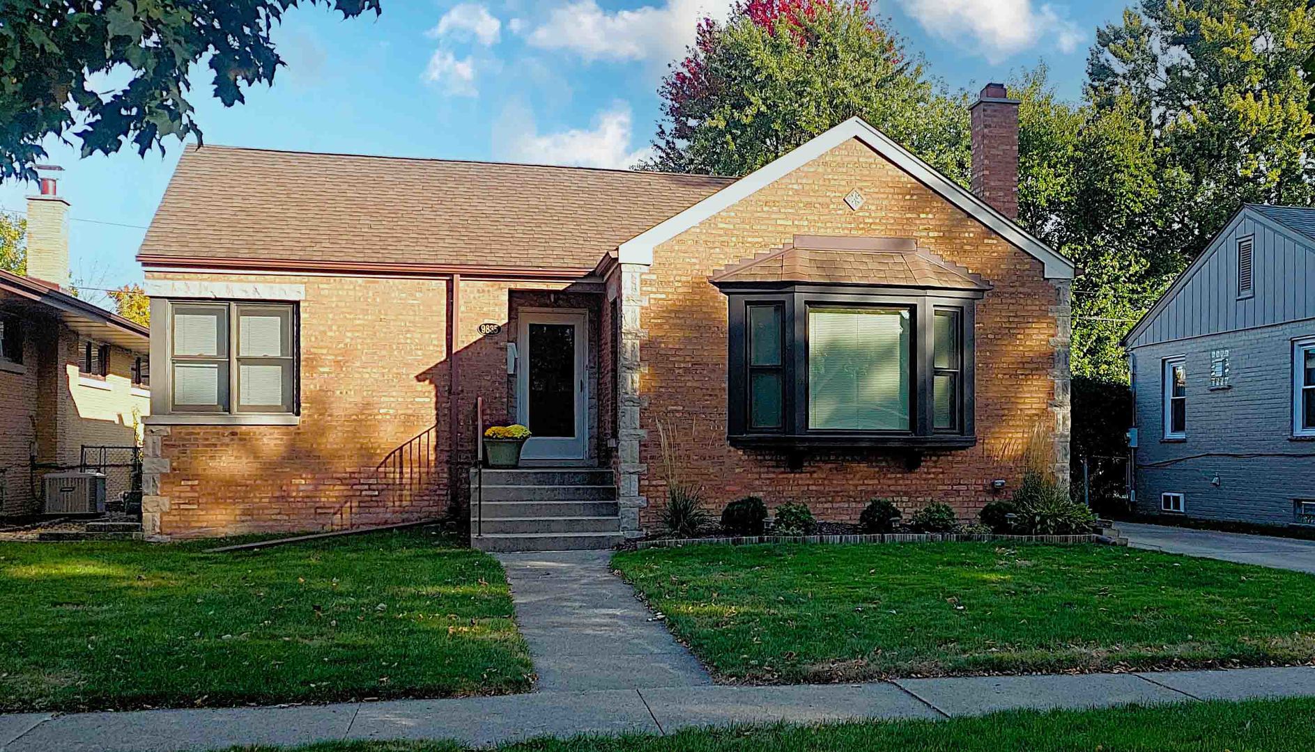 9835 St. Louis Avenue, Evergreen Park, IL 60805