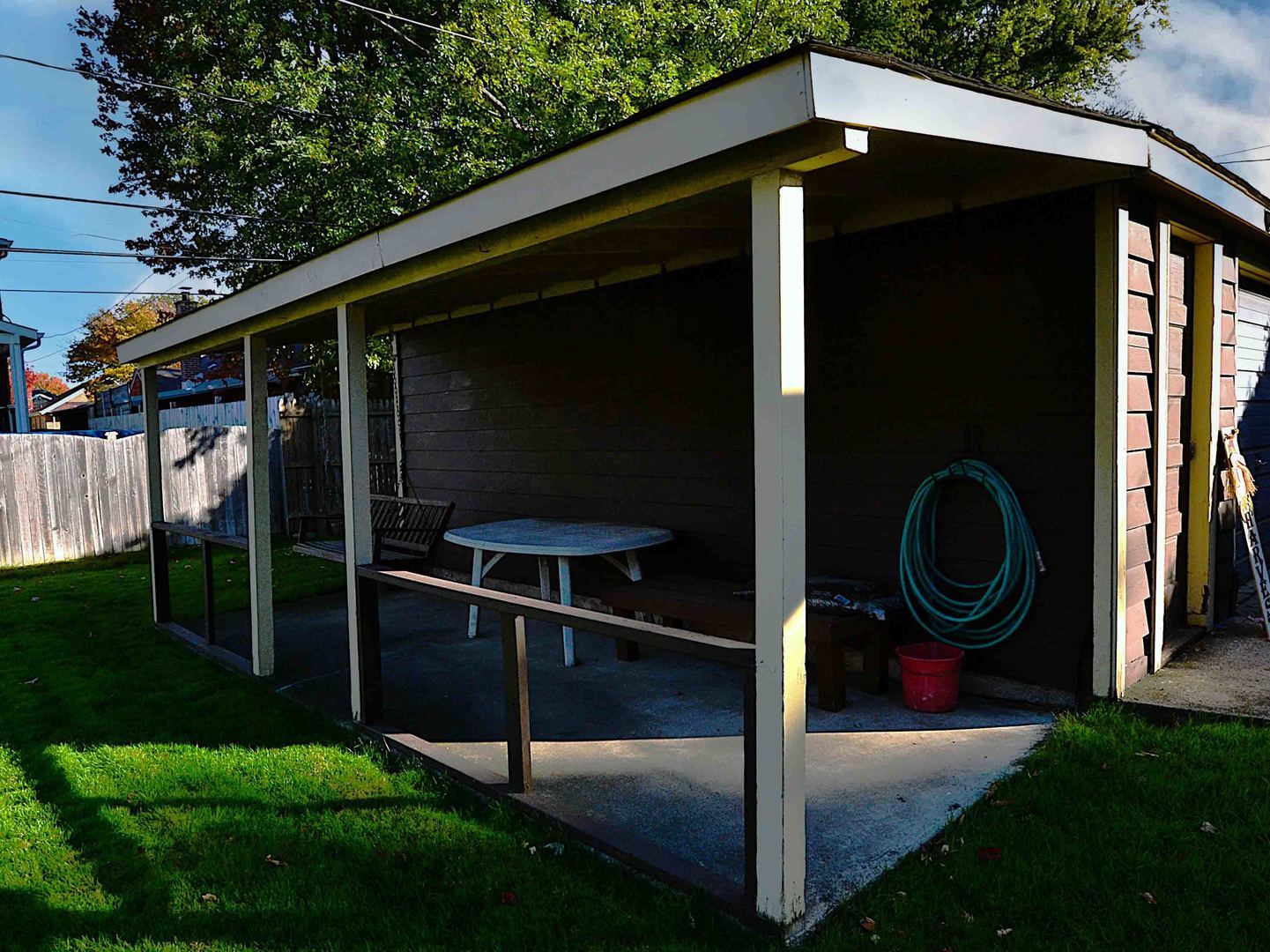 9835 St. Louis Avenue, Evergreen Park, IL 60805