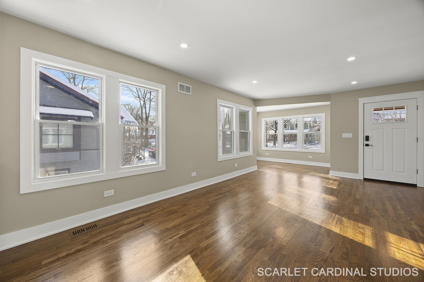 213 S Yale Avenue, Villa Park, IL 60181