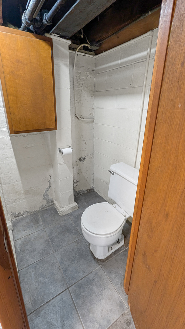 60 E 162nd Street, South Holland, IL 60473