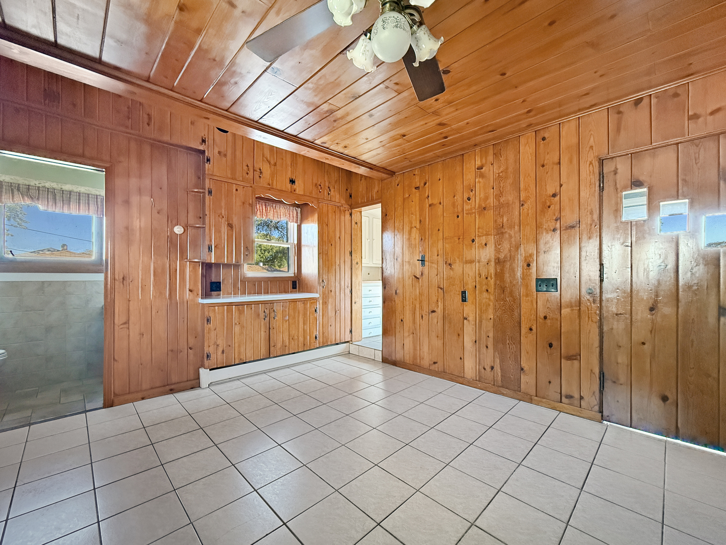 60 E 162nd Street, South Holland, IL 60473