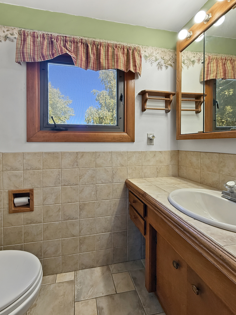 60 E 162nd Street, South Holland, IL 60473