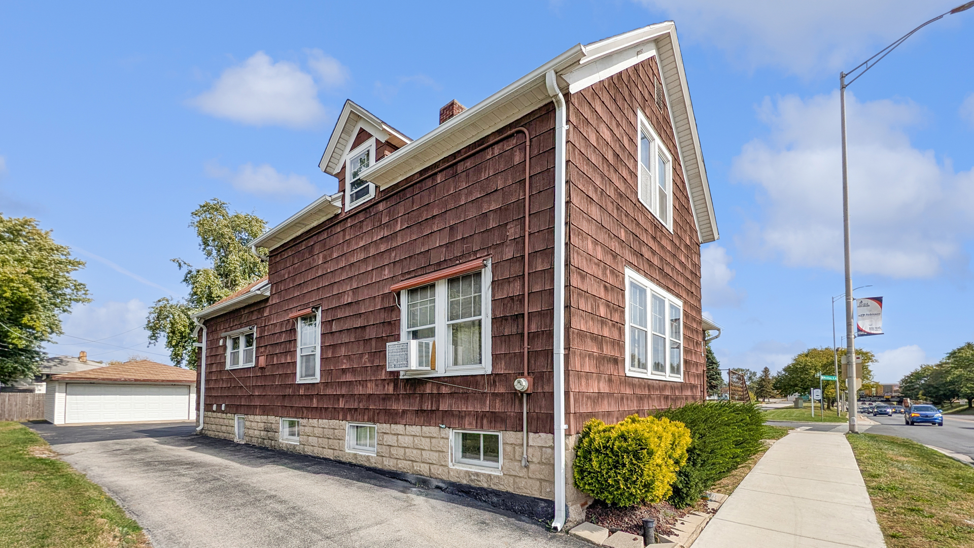 60 E 162nd Street, South Holland, IL 60473