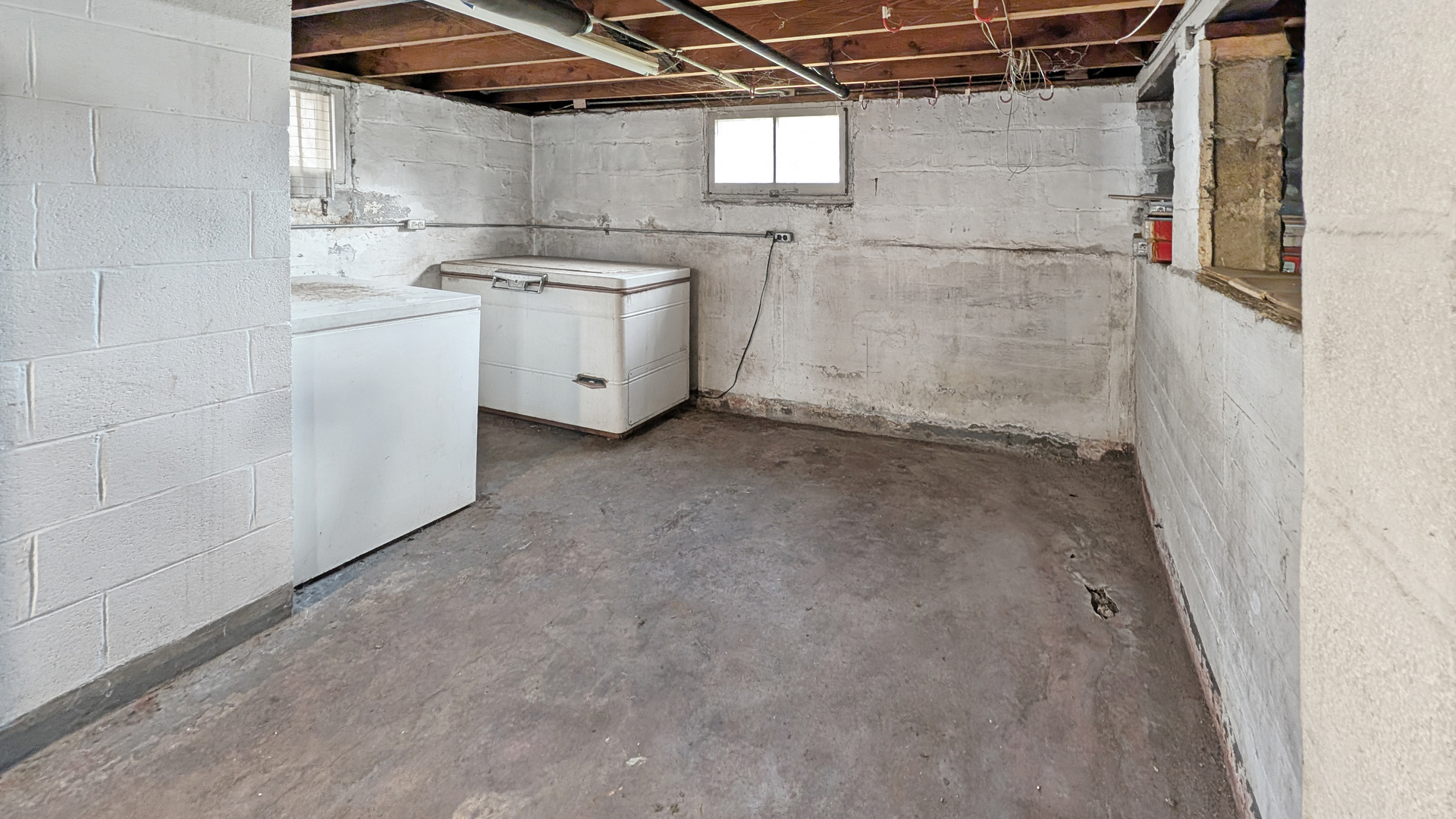 60 E 162nd Street, South Holland, IL 60473