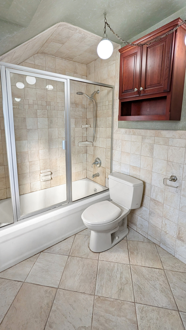 60 E 162nd Street, South Holland, IL 60473