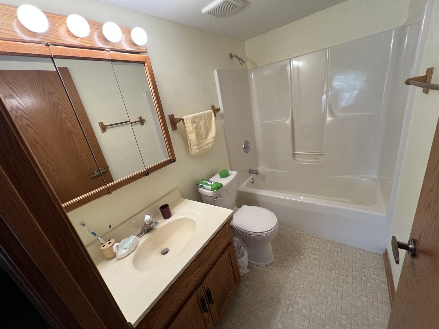 3111 Ingalls Avenue #1B, Joliet, IL 60435