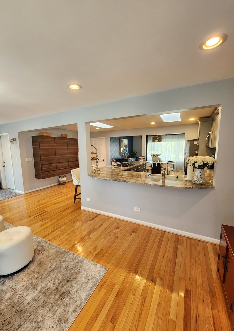 106 Mound Street, Willow Springs, IL 60480