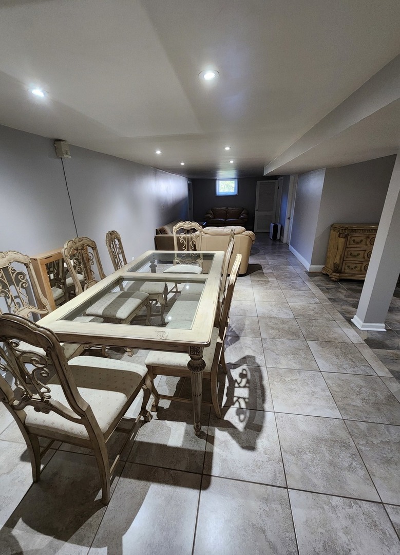 106 Mound Street, Willow Springs, IL 60480