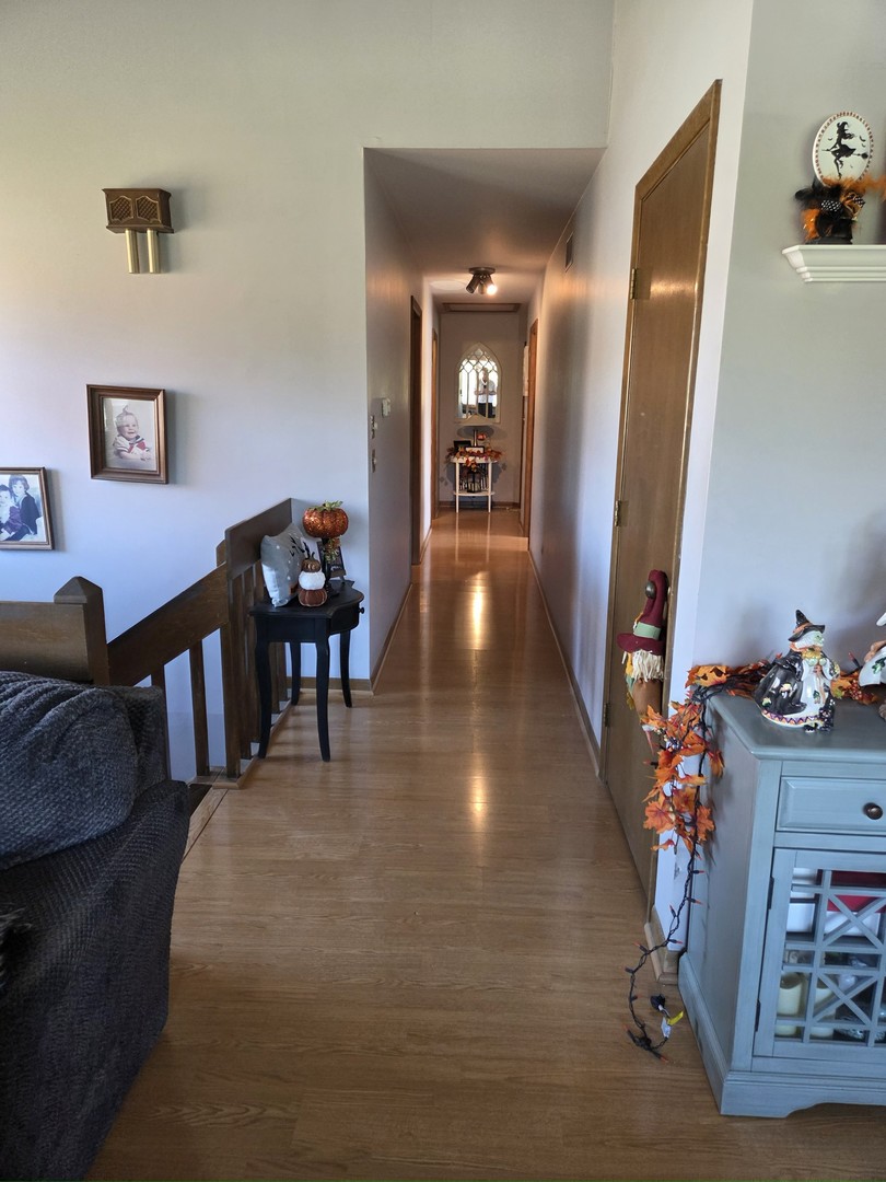 1170 McCarthy Road, Lemont, IL 60439