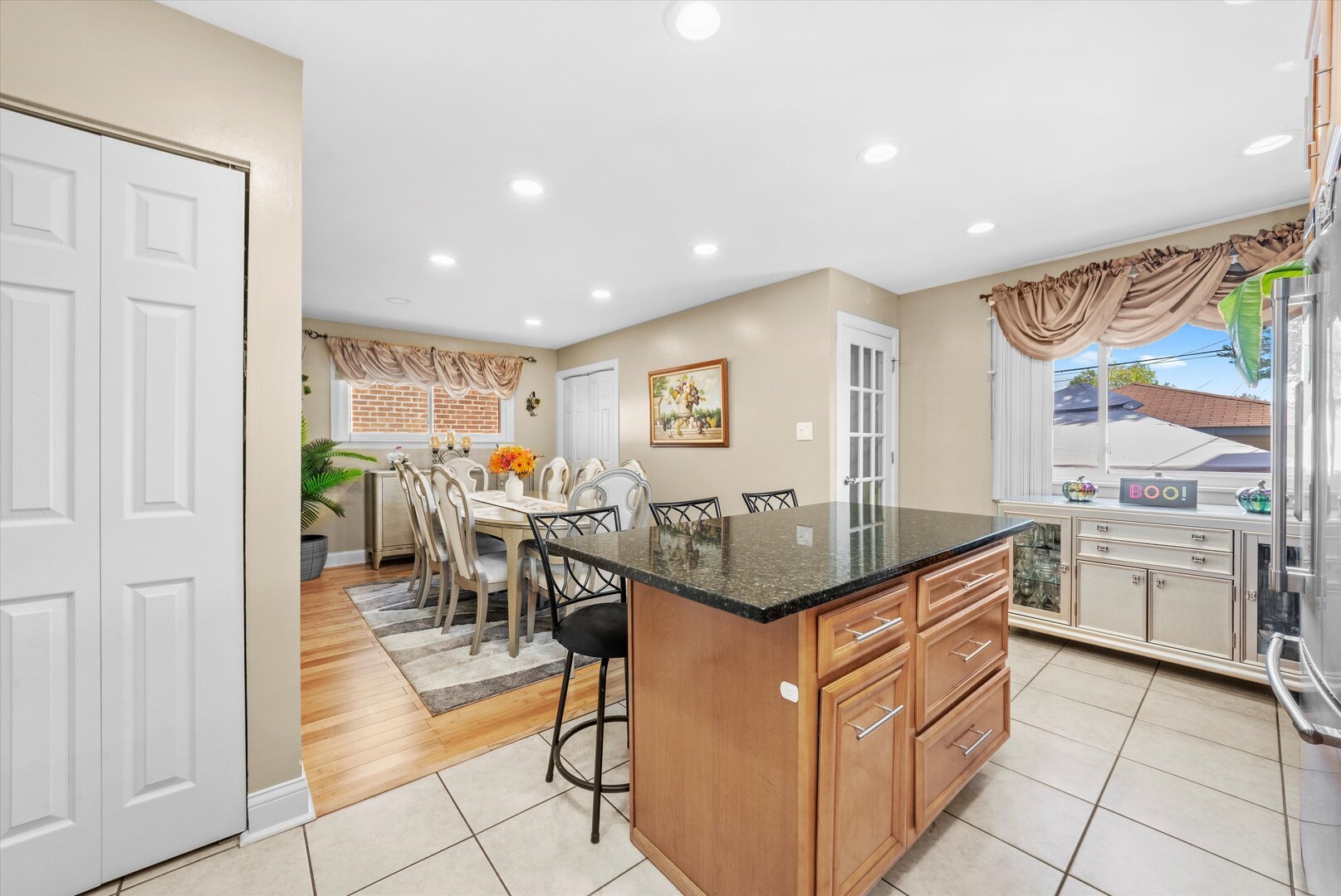 10447 S Green Bay Avenue, Chicago, IL 60617