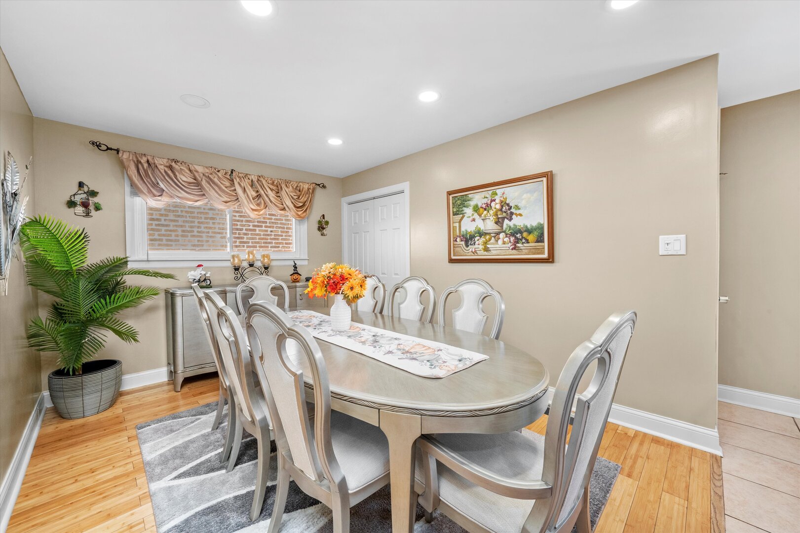 10447 S Green Bay Avenue, Chicago, IL 60617