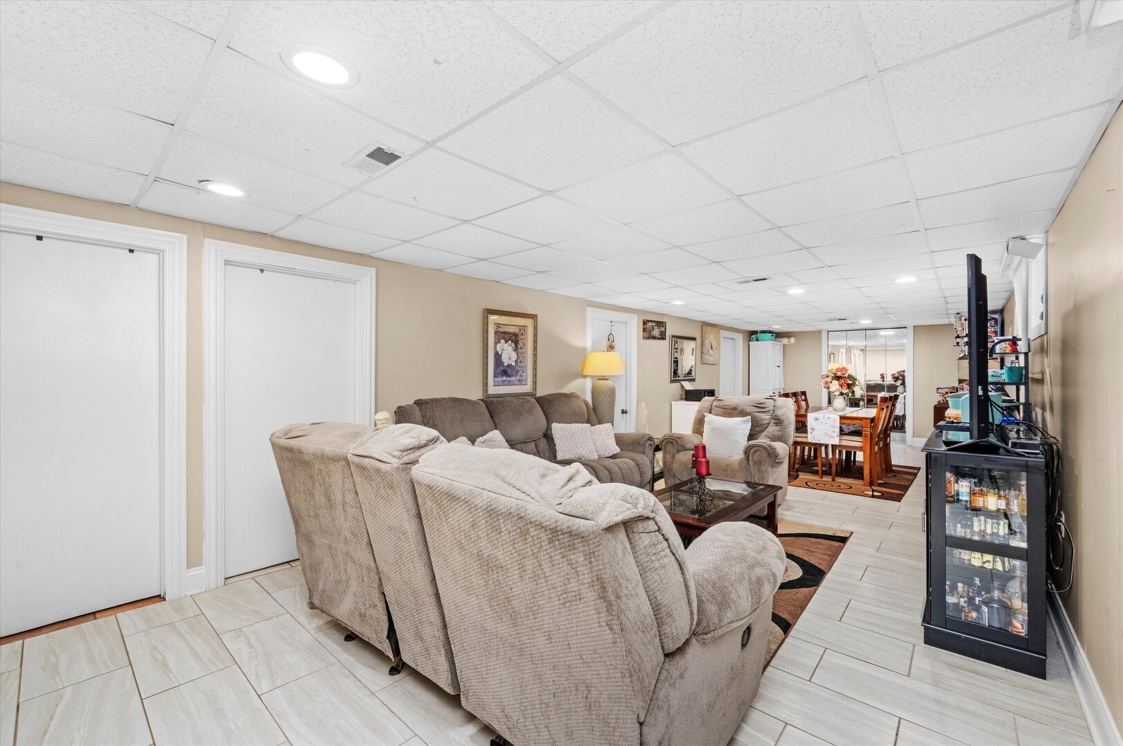 10447 S Green Bay Avenue, Chicago, IL 60617