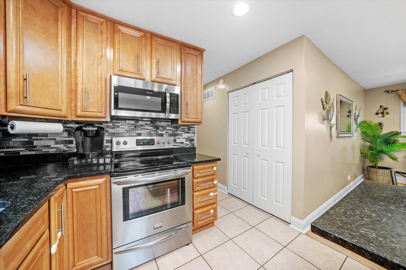 10447 S Green Bay Avenue, Chicago, IL 60617