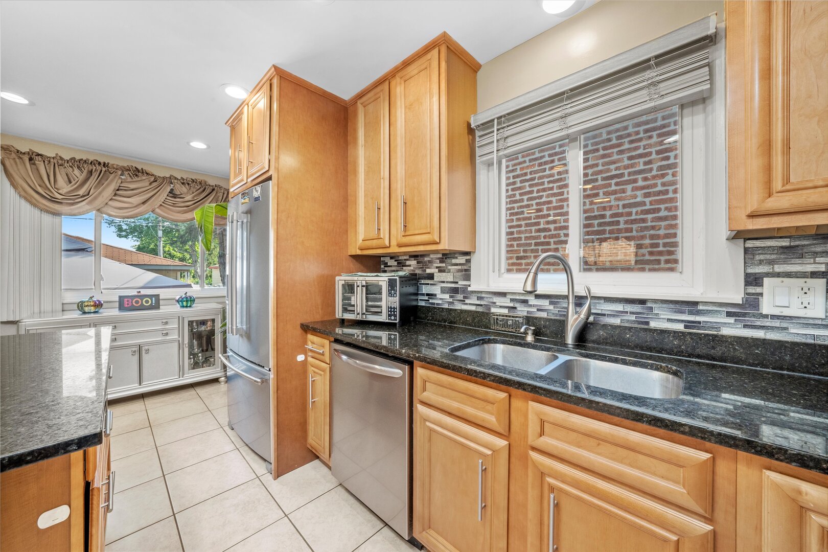 10447 S Green Bay Avenue, Chicago, IL 60617