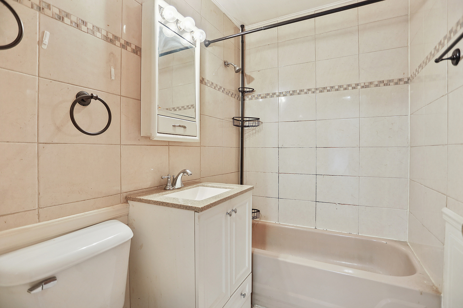 16846 Orchard Ridge Avenue, Hazel Crest, IL 60429