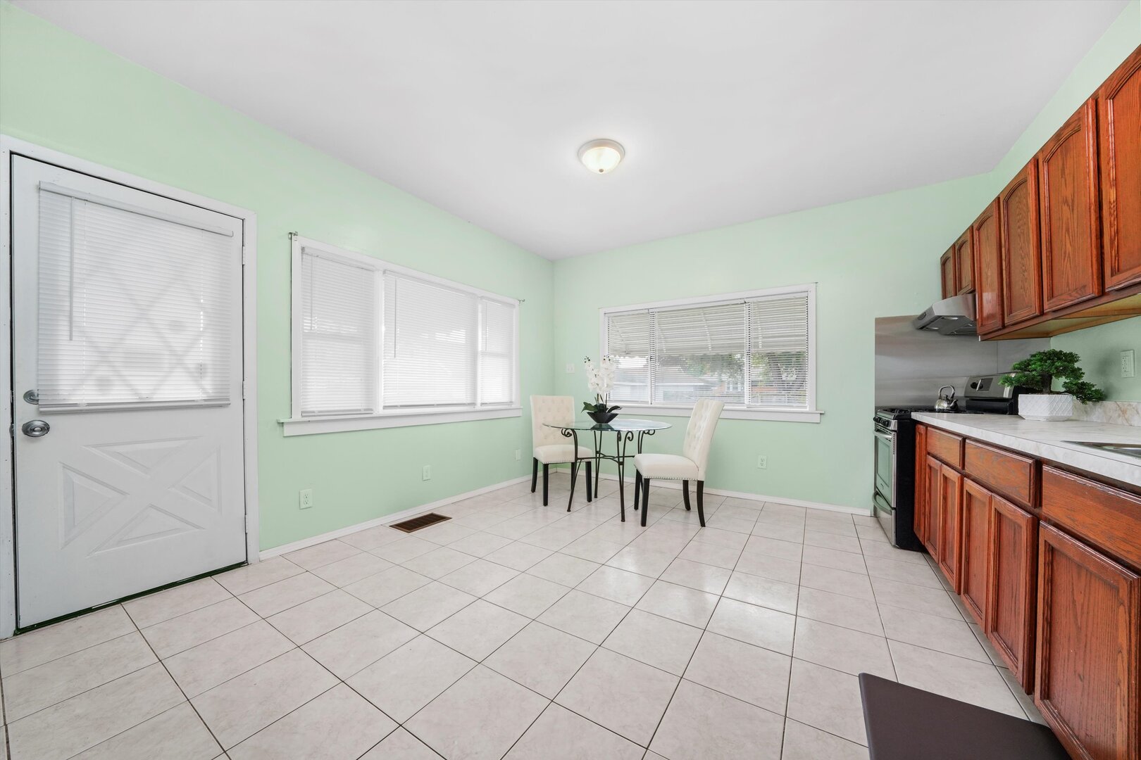 2059 Market Street, Blue Island, IL 60406