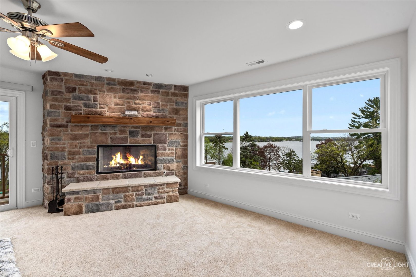 4520 W Shore Drive, Wonder Lake, IL 60097