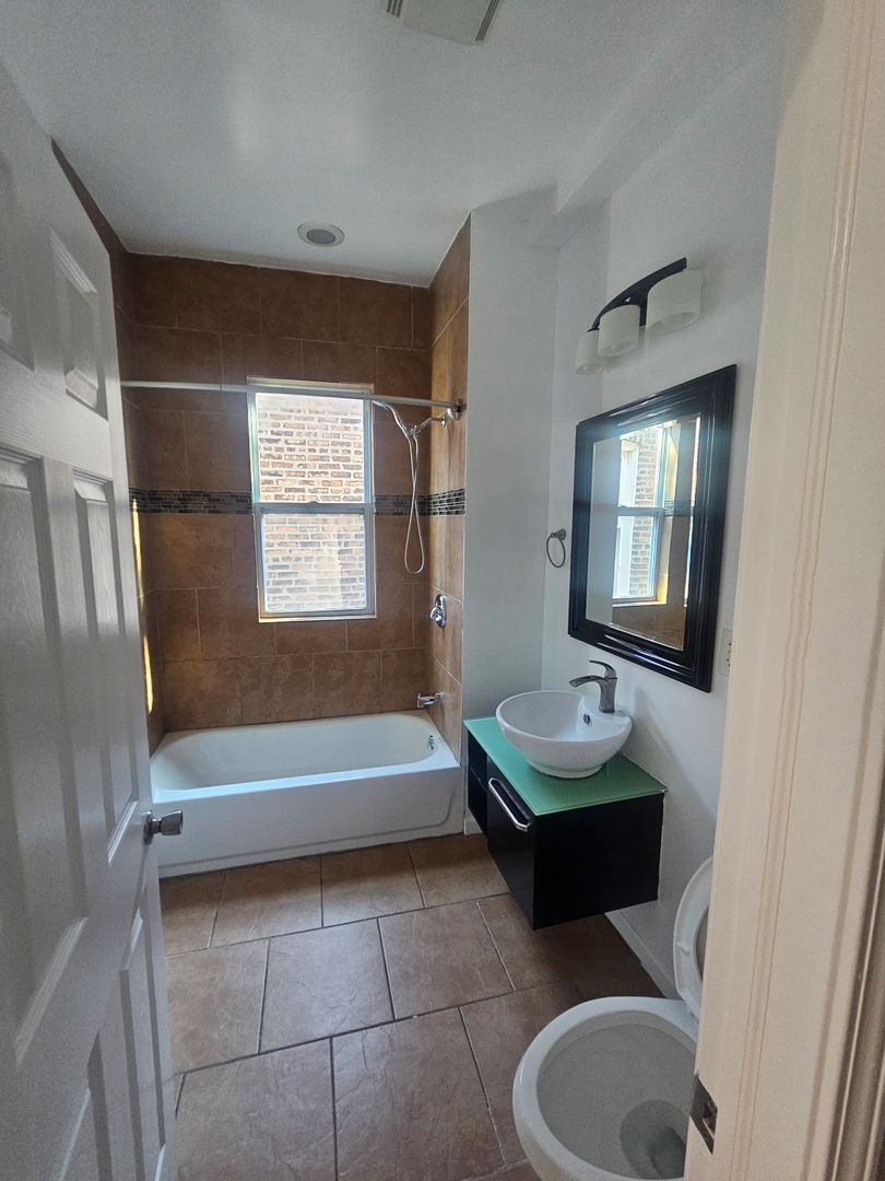 6332 S Ada Street, Chicago, IL 60636