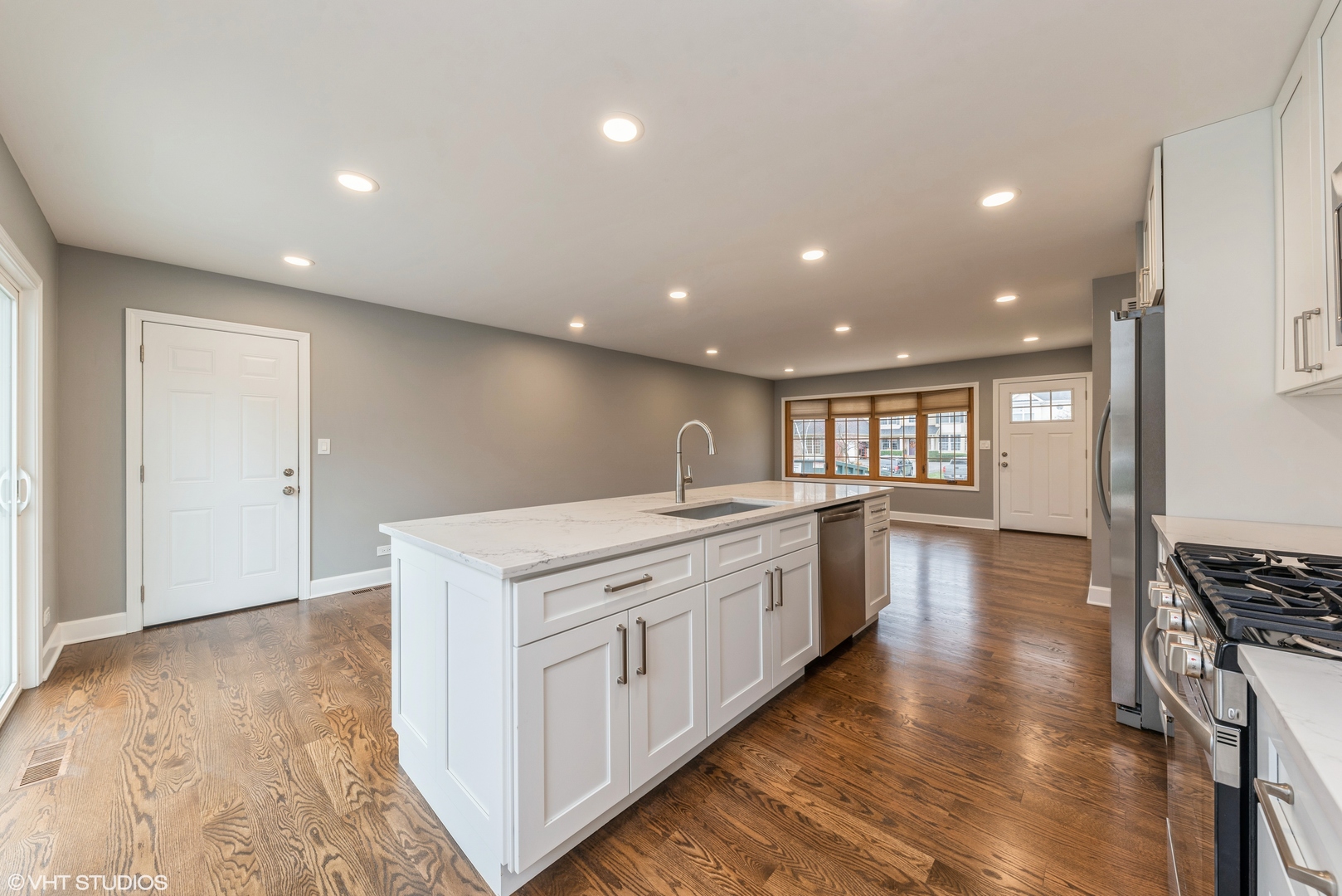 721 N COOLIDGE Avenue, Palatine, IL 60067