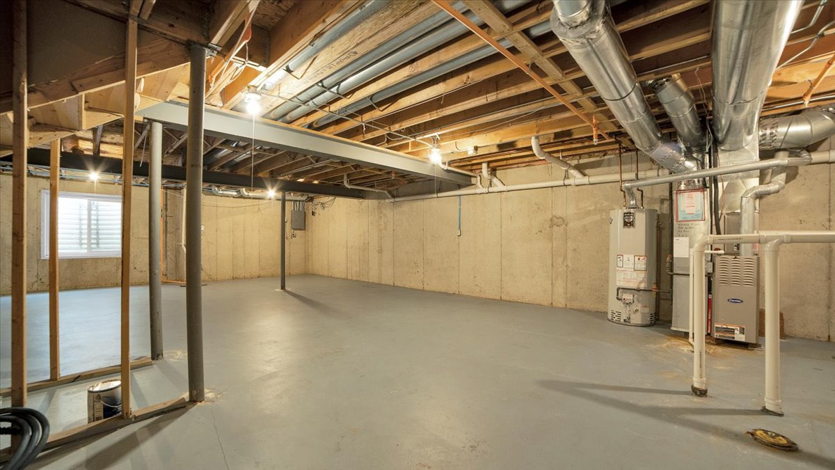 1706 Buckingham Drive, Des Plaines, IL 60018