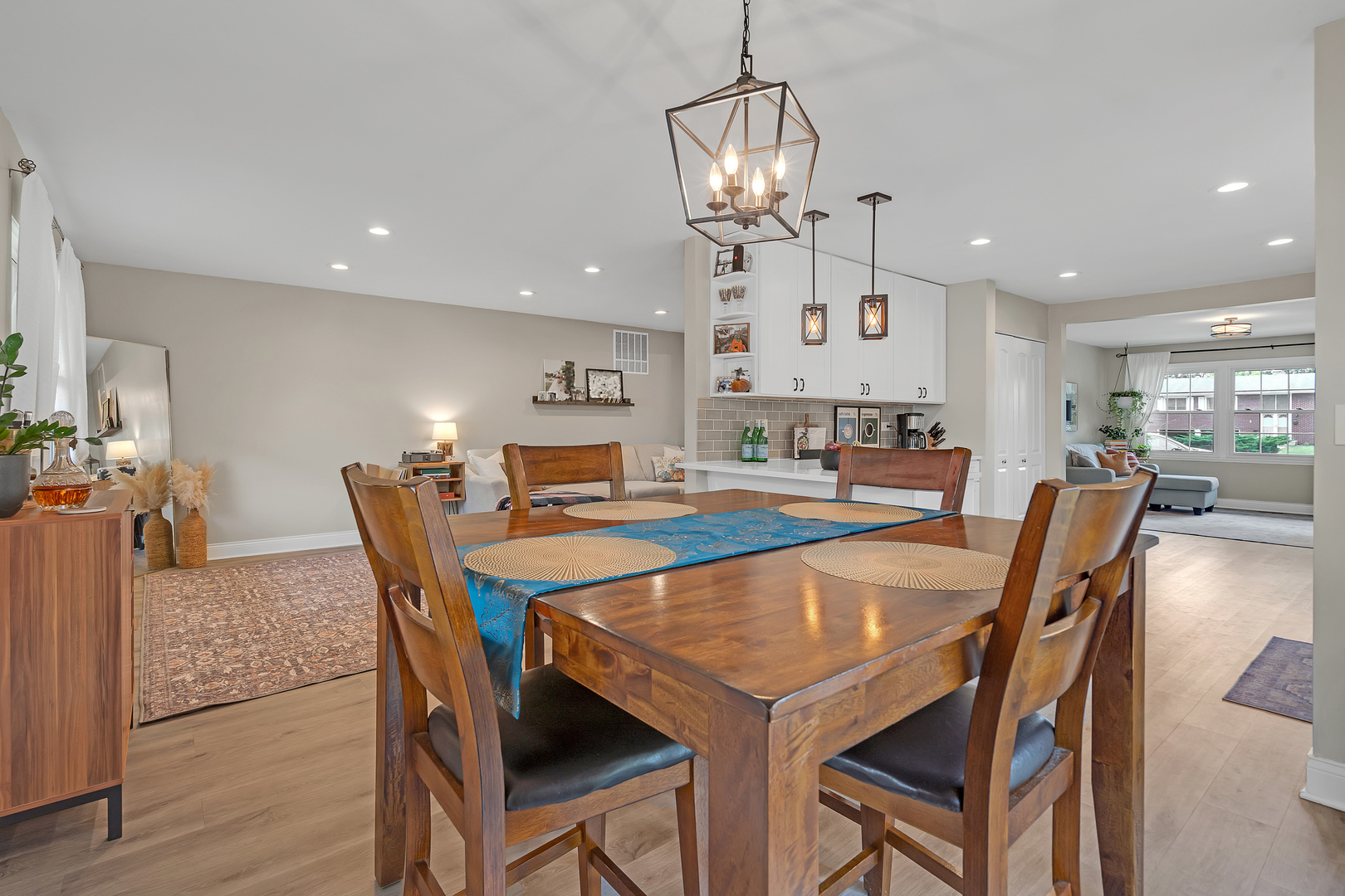 6703 Carpenter Court, Woodridge, IL 60517