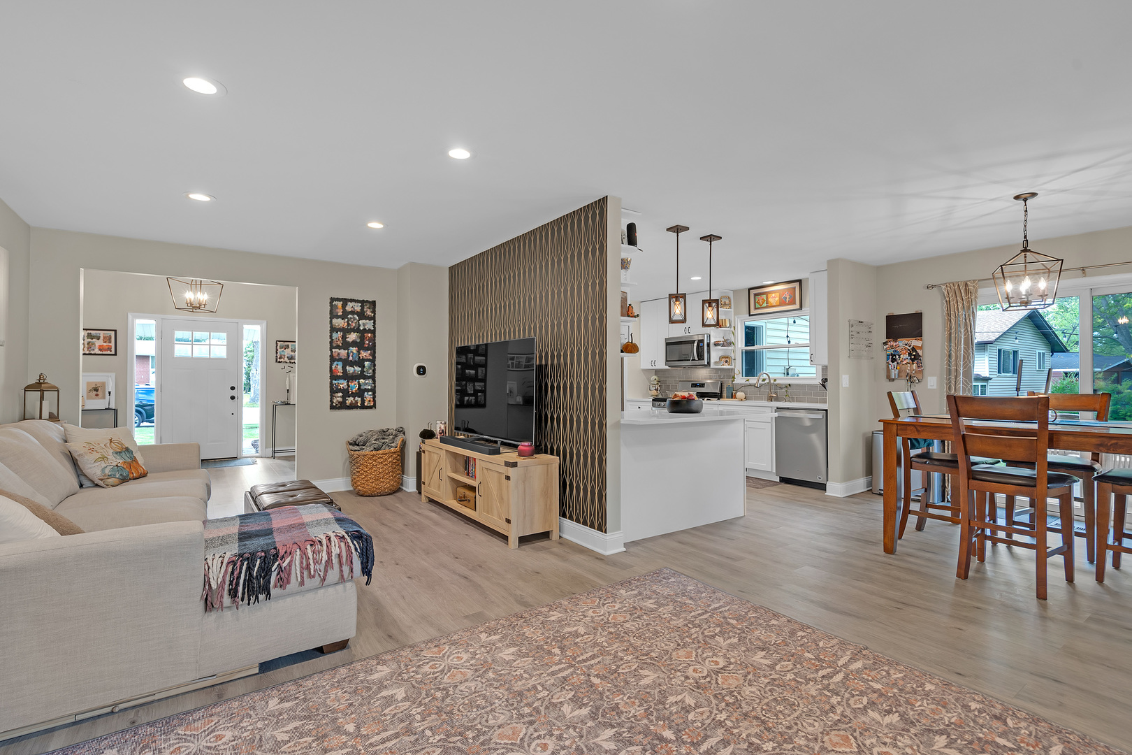 6703 Carpenter Court, Woodridge, IL 60517