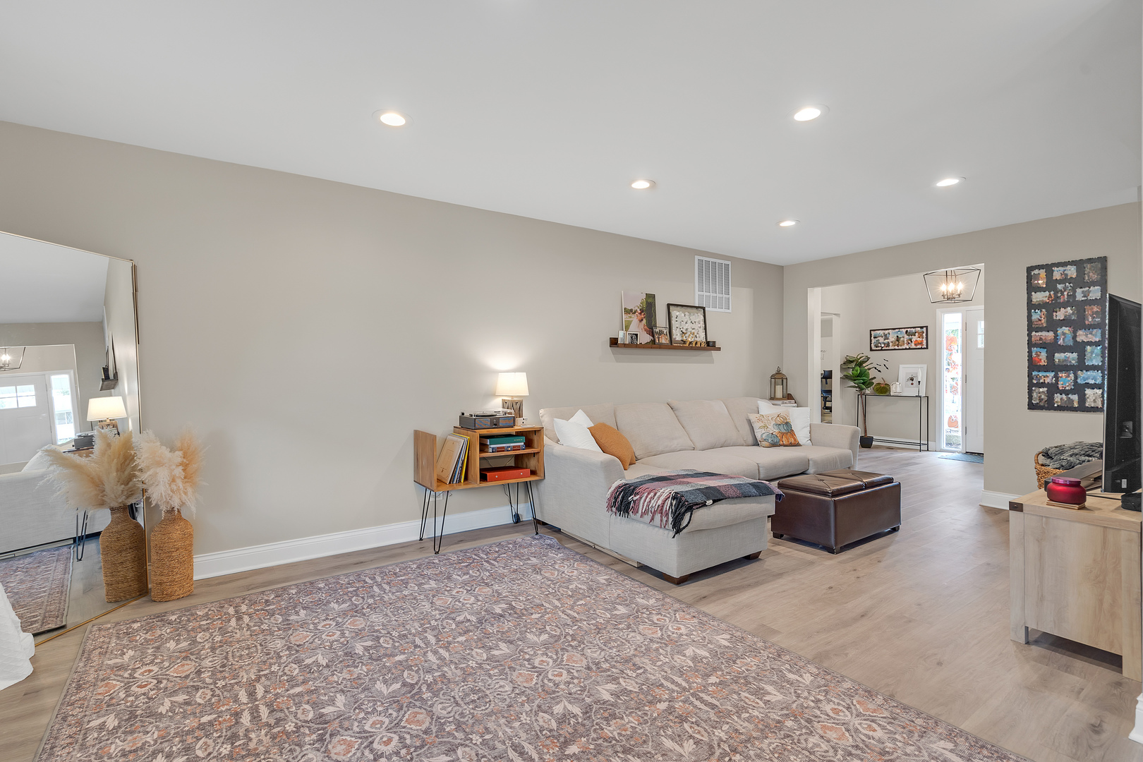 6703 Carpenter Court, Woodridge, IL 60517