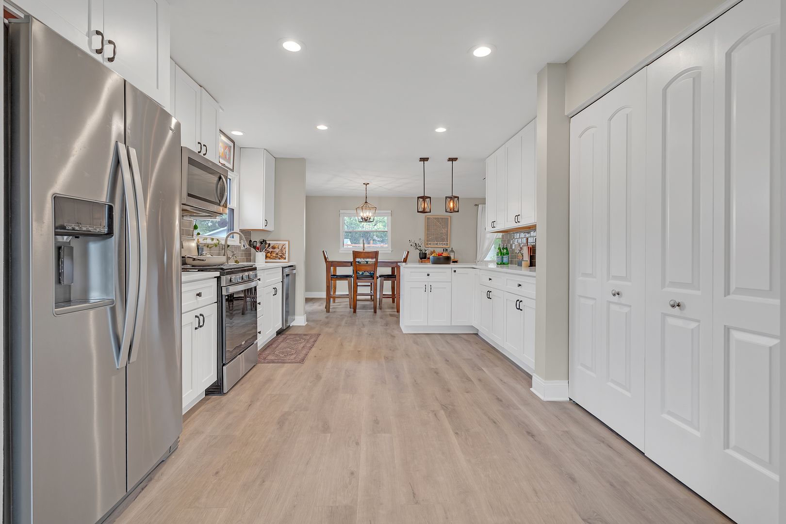 6703 Carpenter Court, Woodridge, IL 60517