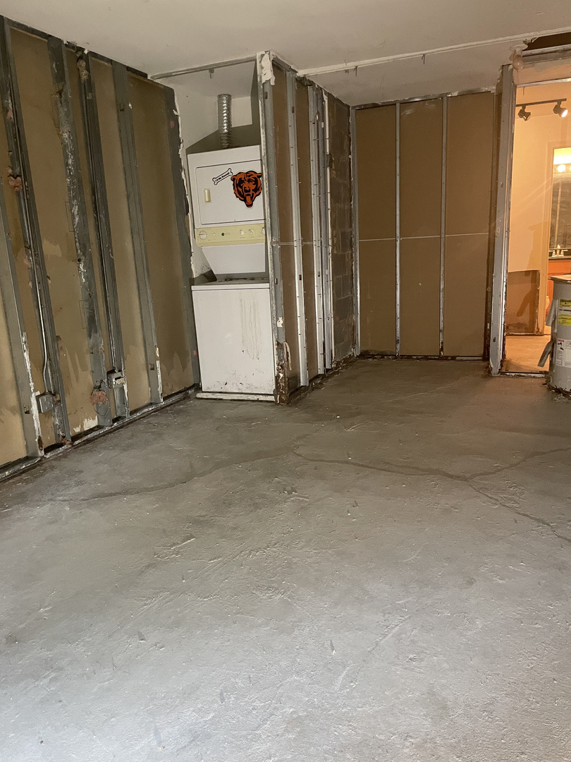 5900 Oakwood Drive #1L, Lisle, IL 60532