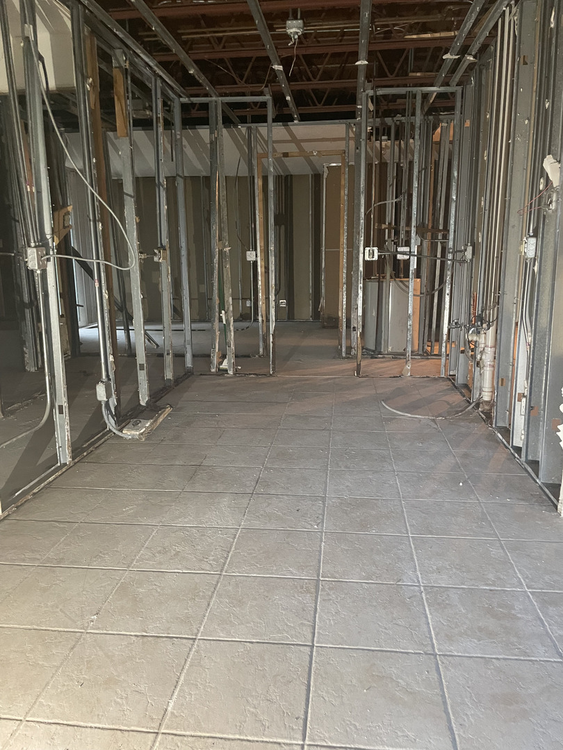 5900 Oakwood Drive #1L, Lisle, IL 60532