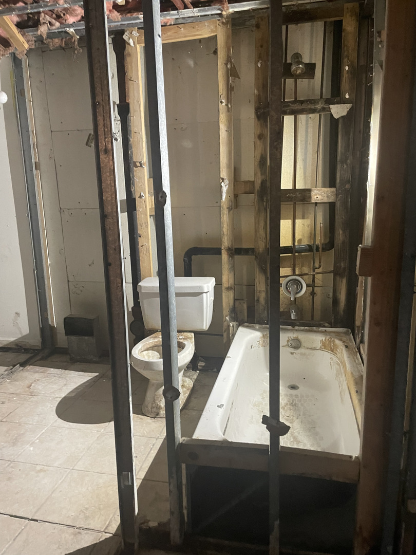 5900 Oakwood Drive #1L, Lisle, IL 60532