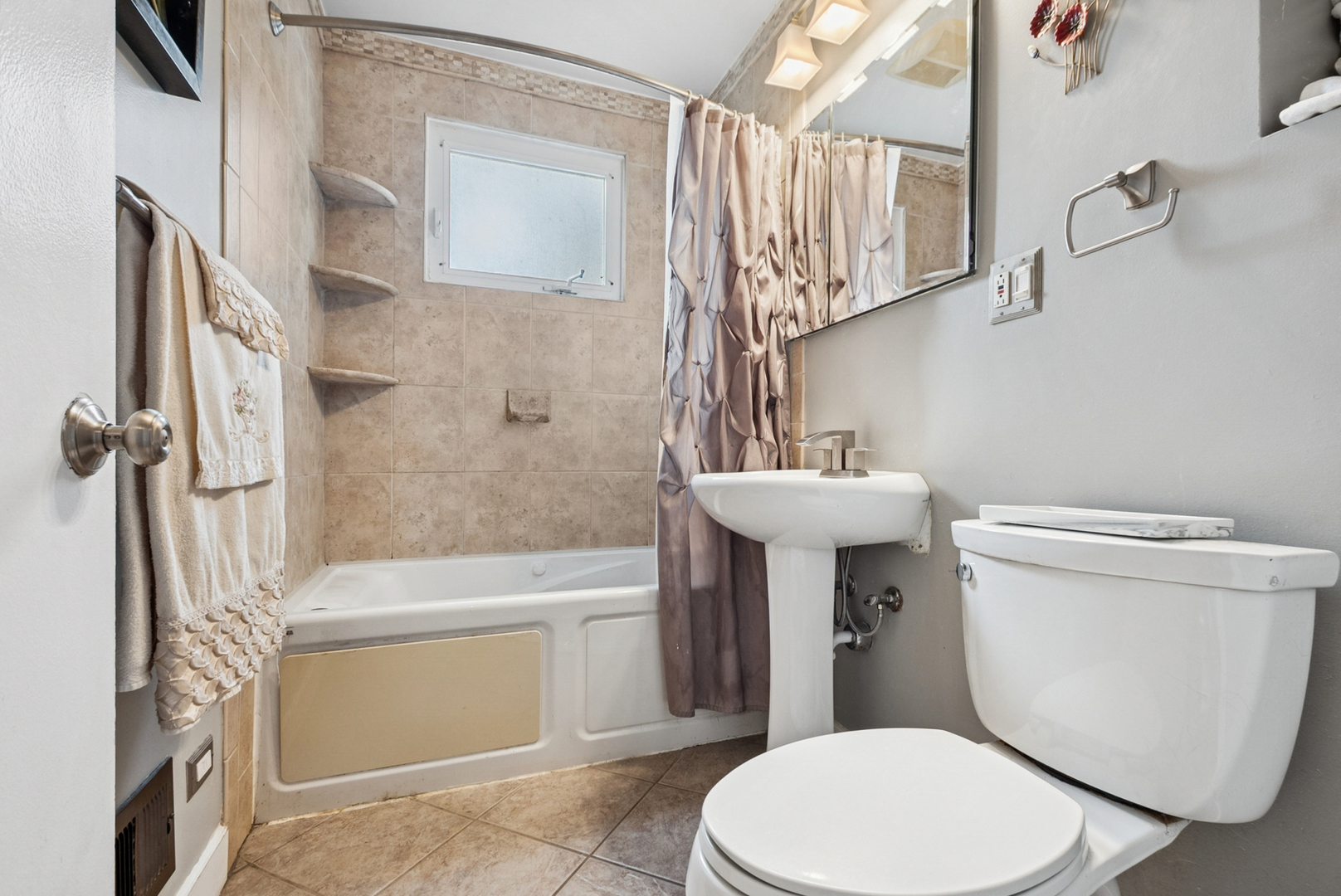 18450 Stedhall Road, Homewood, IL 60430